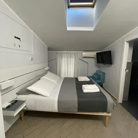 Central Suite 57-2